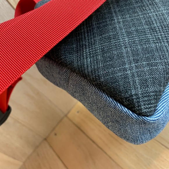 Gameboy Chest Bag - Picture 8 of 8